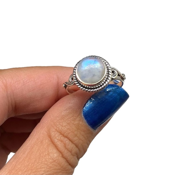 Rainbow Moonstone Ring Size 8 Solid Sterling Silver 925 Dainty Boho Stone - Picture 6 of 12